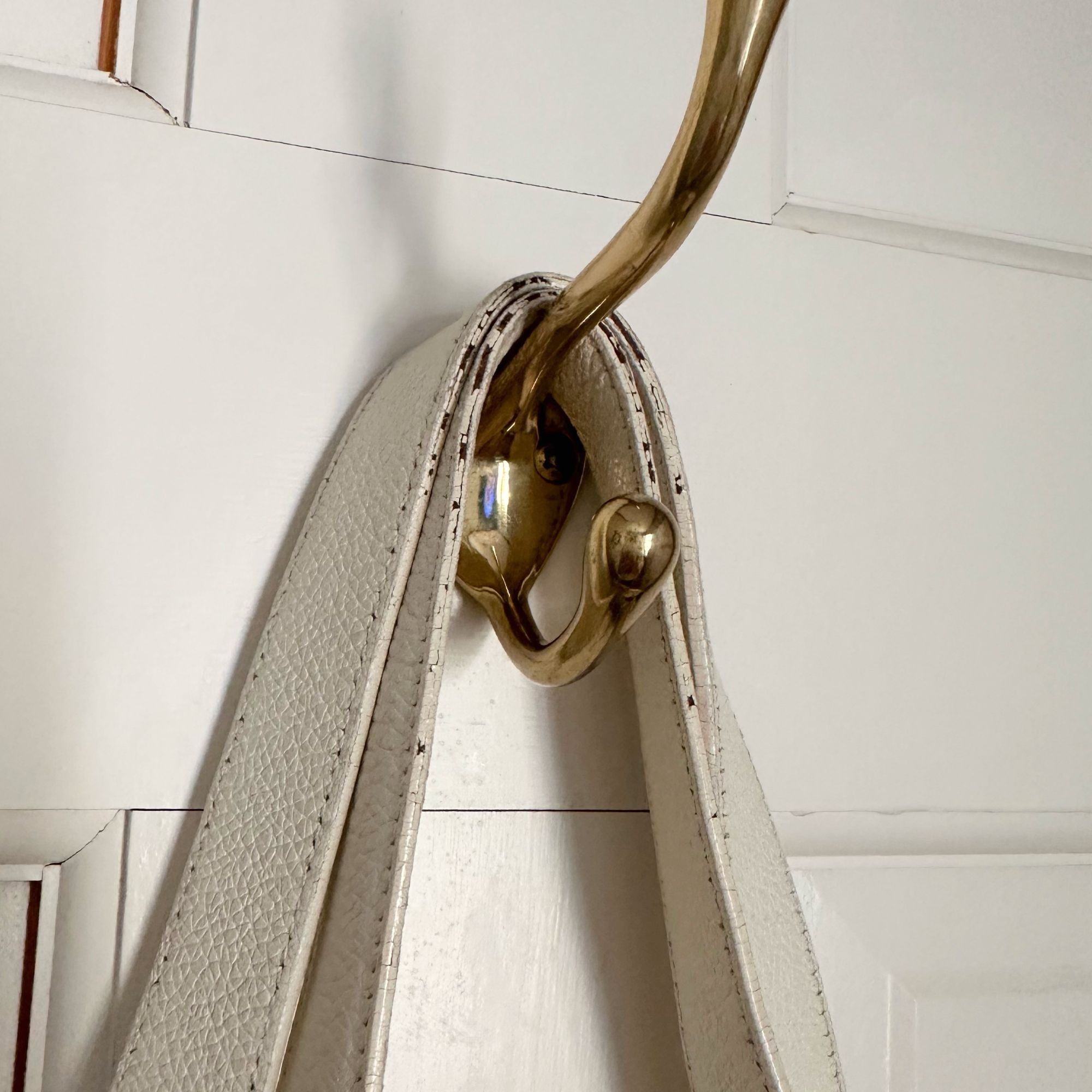 Bvlgari Bvlgari Logo Mania Pale Yellow Shoulder Bag / Tote Size ONE SIZE - 11 Thumbnail