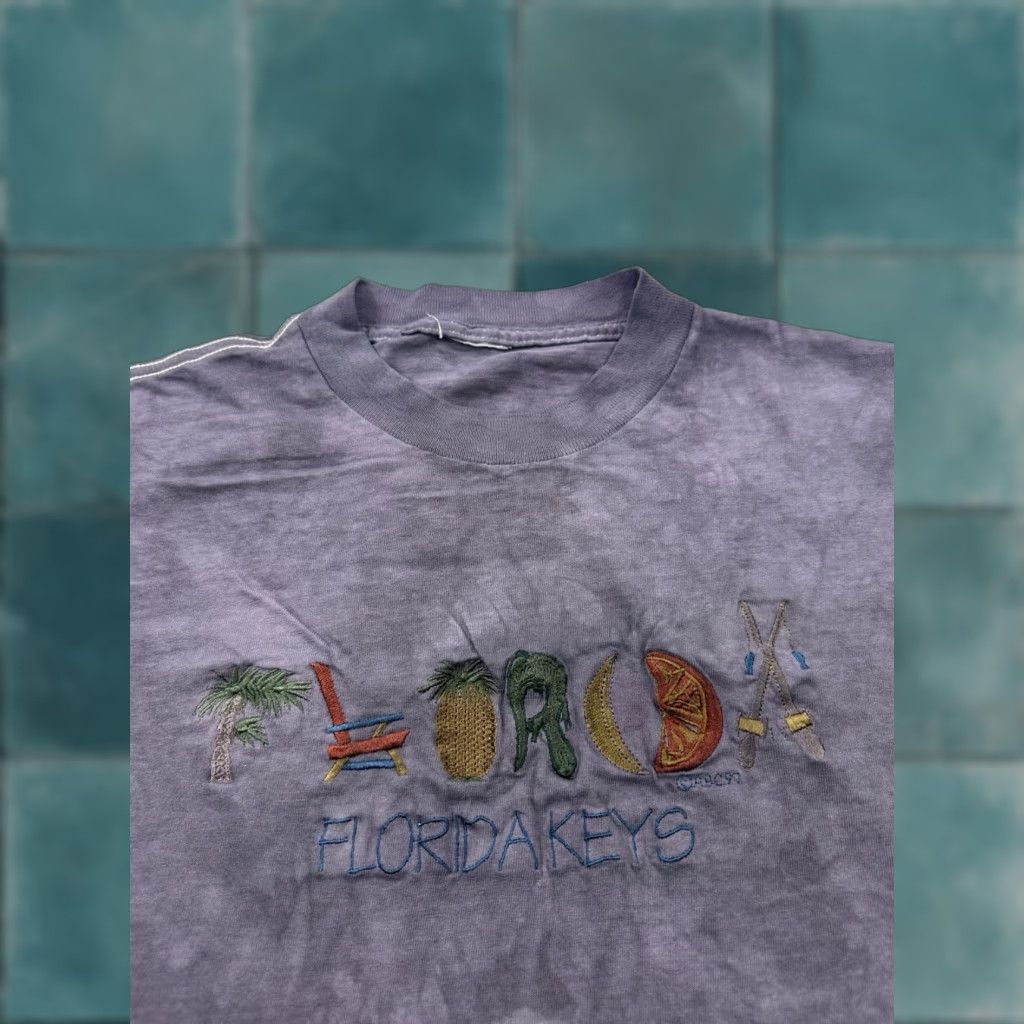 Vintage VINTAGE Florida Keys Shirt Mens M Gray Crew Neck Single Stitch Short Sleeve Size US M / EU 48-50 / 2 - 1 Thumbnail