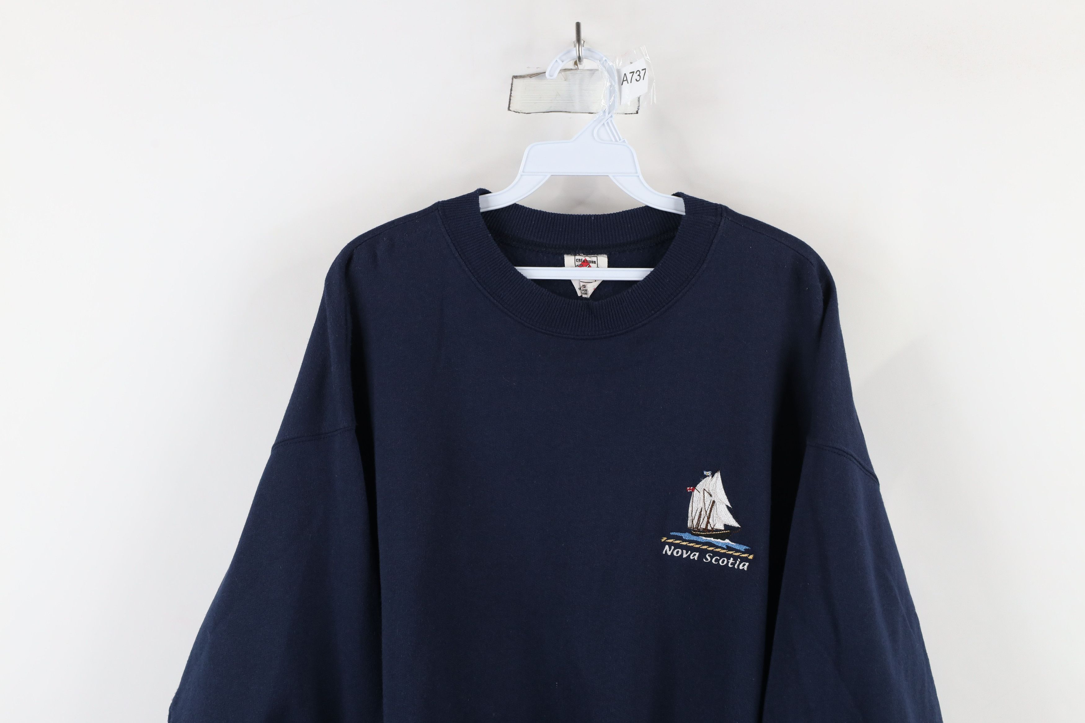 Vintage Vintage 90s Streetwear Nova Scotia Sailboat Sweatshirt Blue Size US L / EU 52-54 / 3 - 2 Thumbnail