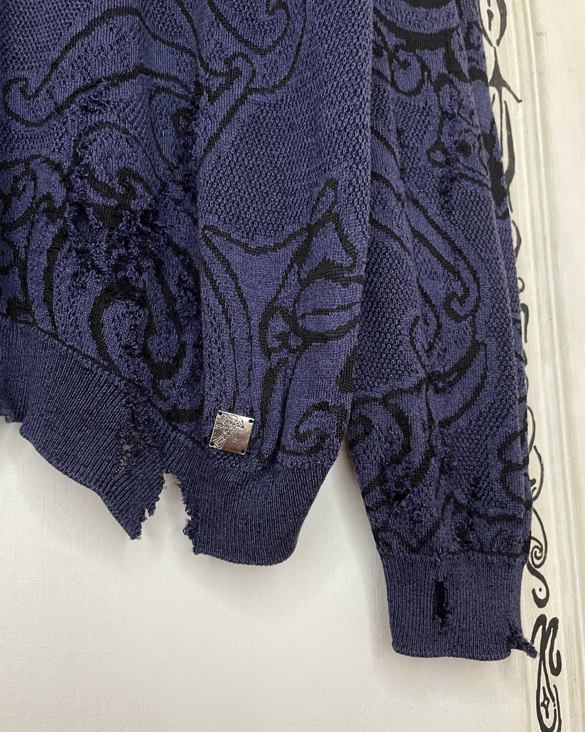 Versace × Versace Jeans Couture Versace Distressed Knitwear Size US XL / EU 56 / 4 - 3 Thumbnail