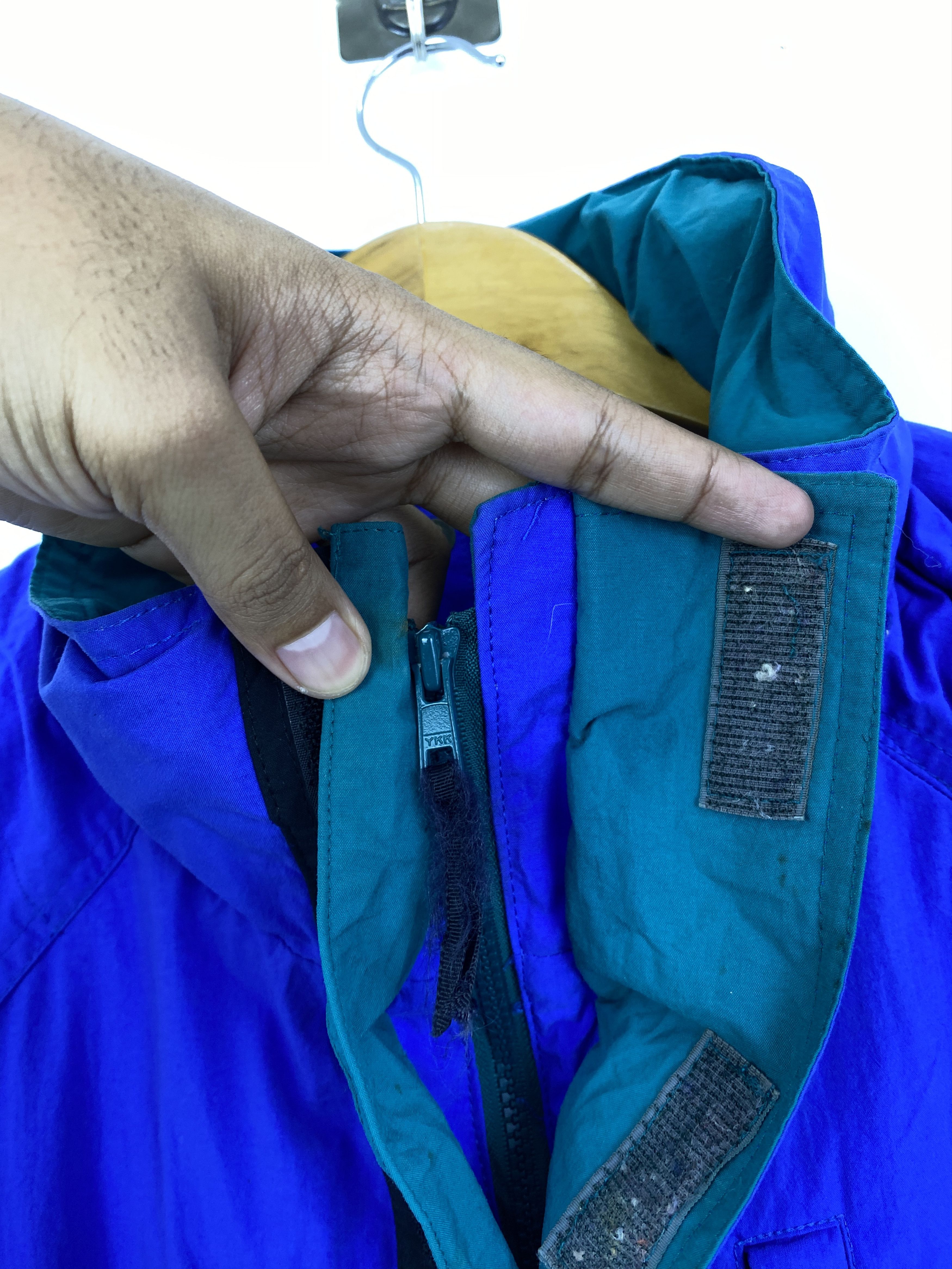 Japanese Brand Vintage Japanese Brand Blue Windbreaker Jacket JA0200 Size US L / EU 52-54 / 3 - 14 Thumbnail