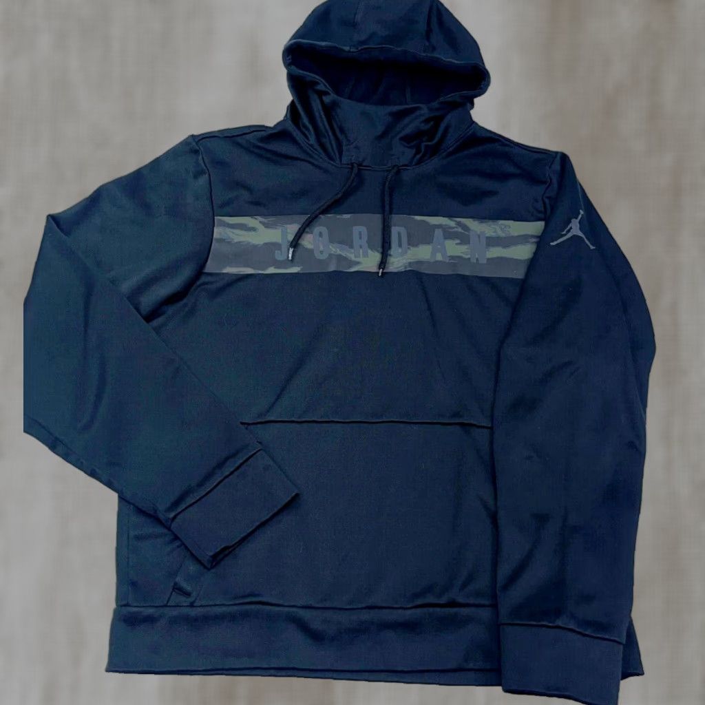 Jordan Brand Jordan Hoodie Men Small Black Sweatshirt Jum Man Camo Logo Performance Shirt Hoodie Pockets Graphic Print Logo Men XS S Regular Black Jordan Size US S / EU 44-46 / 1 - 1 Thumbnail