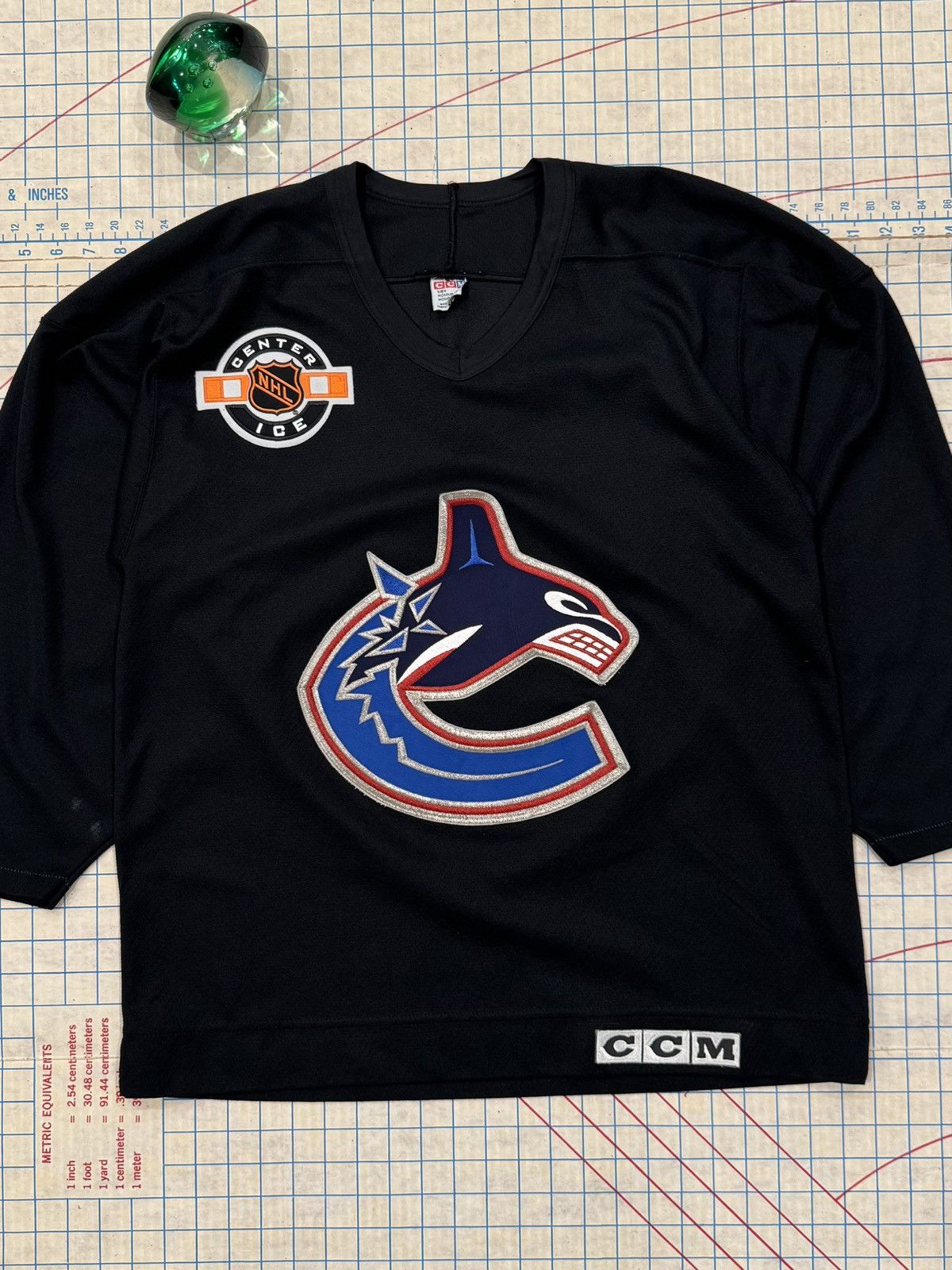 Ccm Vintage CCM Vancouver Canucks Practice Jersey Black Size M Size US M / EU 48-50 / 2 - 2 Thumbnail