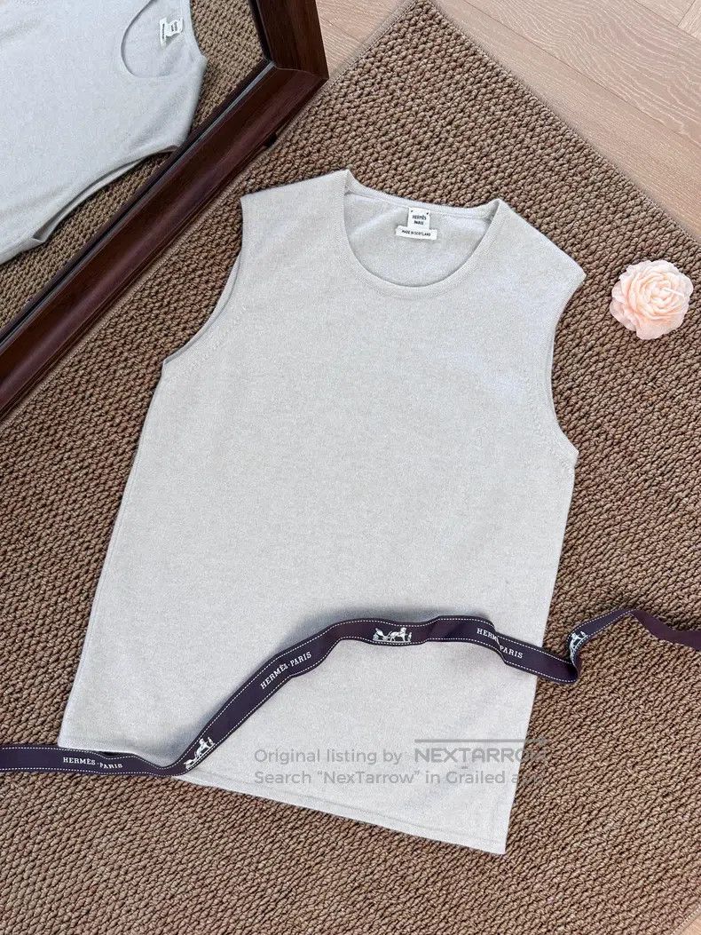 Hermes Hermes Margiela Era Cashmere Sleeveless Knit Top - Oatmeal Size S / US 4 / IT 40 - 1 Thumbnail