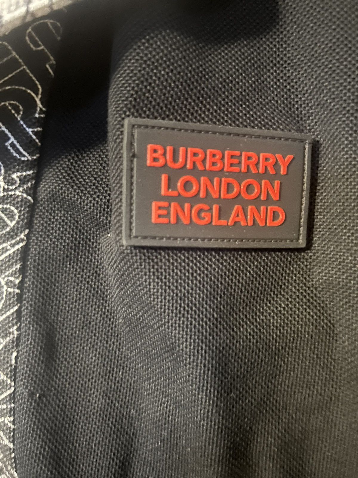 Burberry Burberry polo half button London England Size US L / EU 52-54 / 3 - 3 Thumbnail