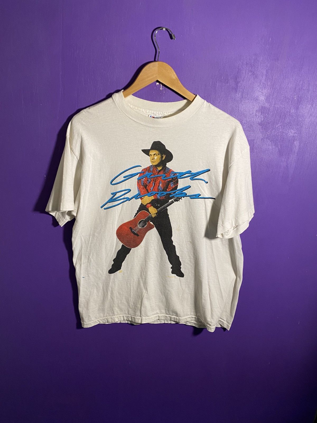 Band Tees Vintage 90s Garth Brooks standing tour tee Size US L / EU 52-54 / 3 - 1 Thumbnail