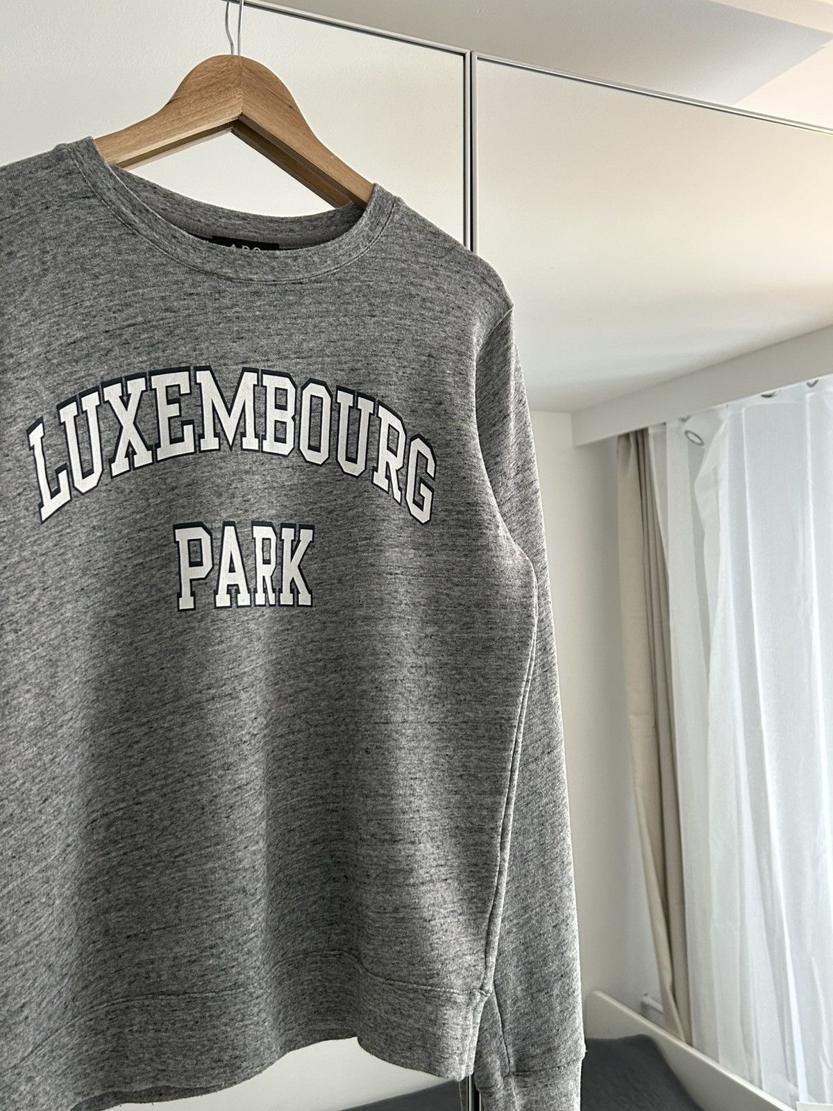 A.P.C. APC man's ,Luxembourg Park' premium sweatshirt size S Size US S / EU 44-46 / 1 - 2 Thumbnail