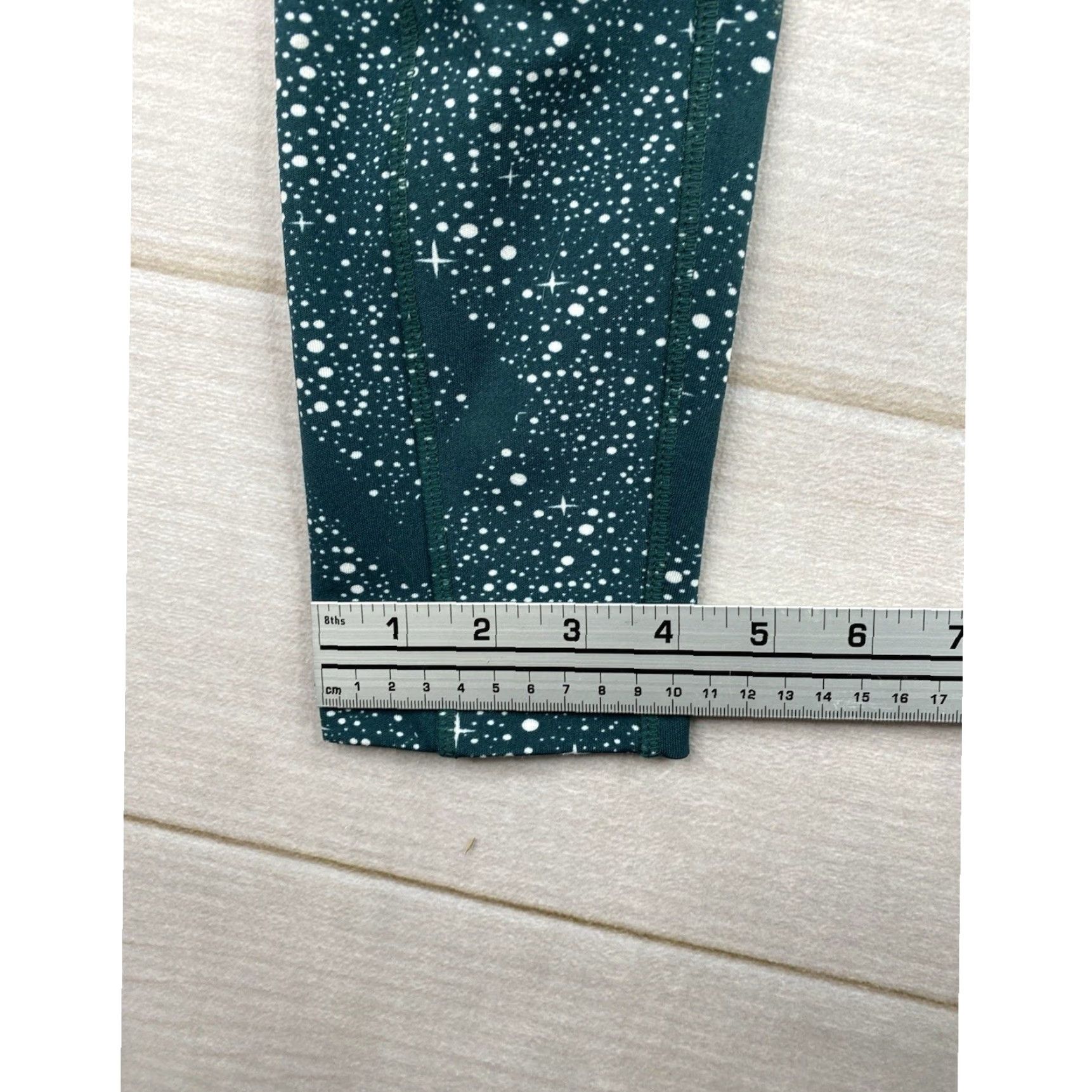 Logo 7 POP Fit Leggings Womens L Green Splatter Pockets Logo Pull On Yoga Running Capri Activewear Womens L Green Logo Pockets Size 27" / US 4 / IT 40 - 6 Thumbnail