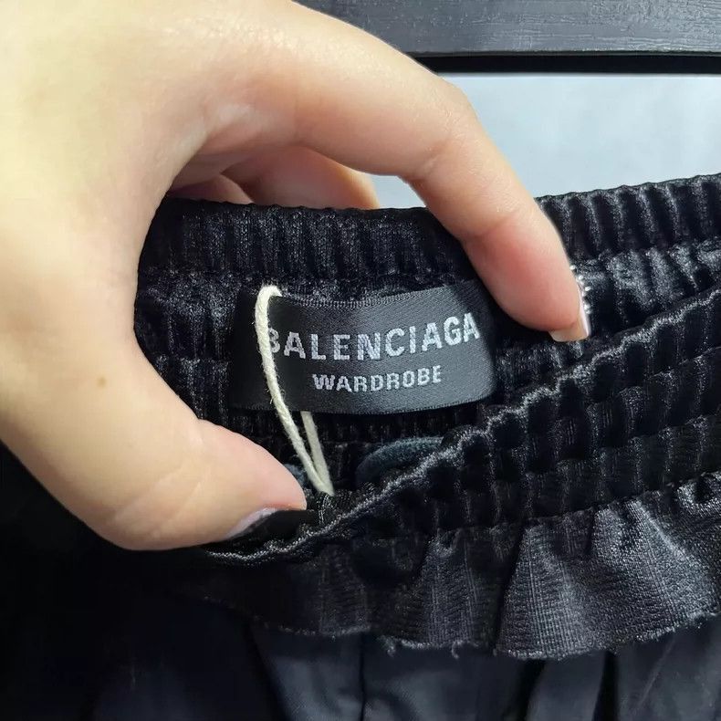 Black Pleated StraightLeg Pants Size 50-2505