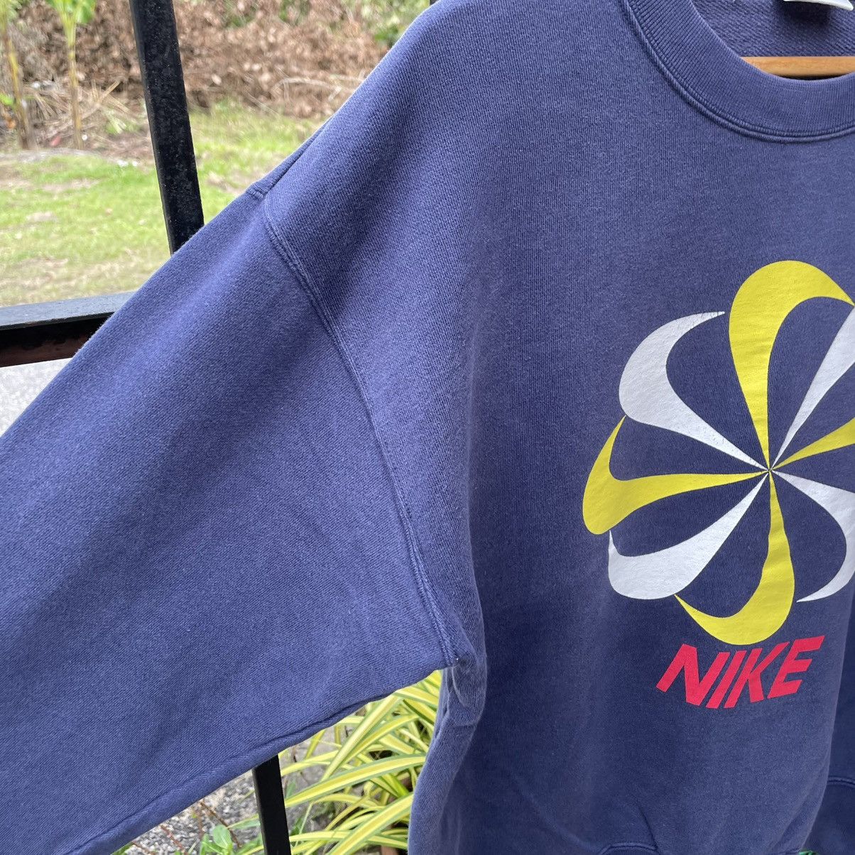 Nike 🔥Vintage 90s Nike Pinwheel Big Logo Crewneck Sweatshirts Size US M / EU 48-50 / 2 - 7 Thumbnail