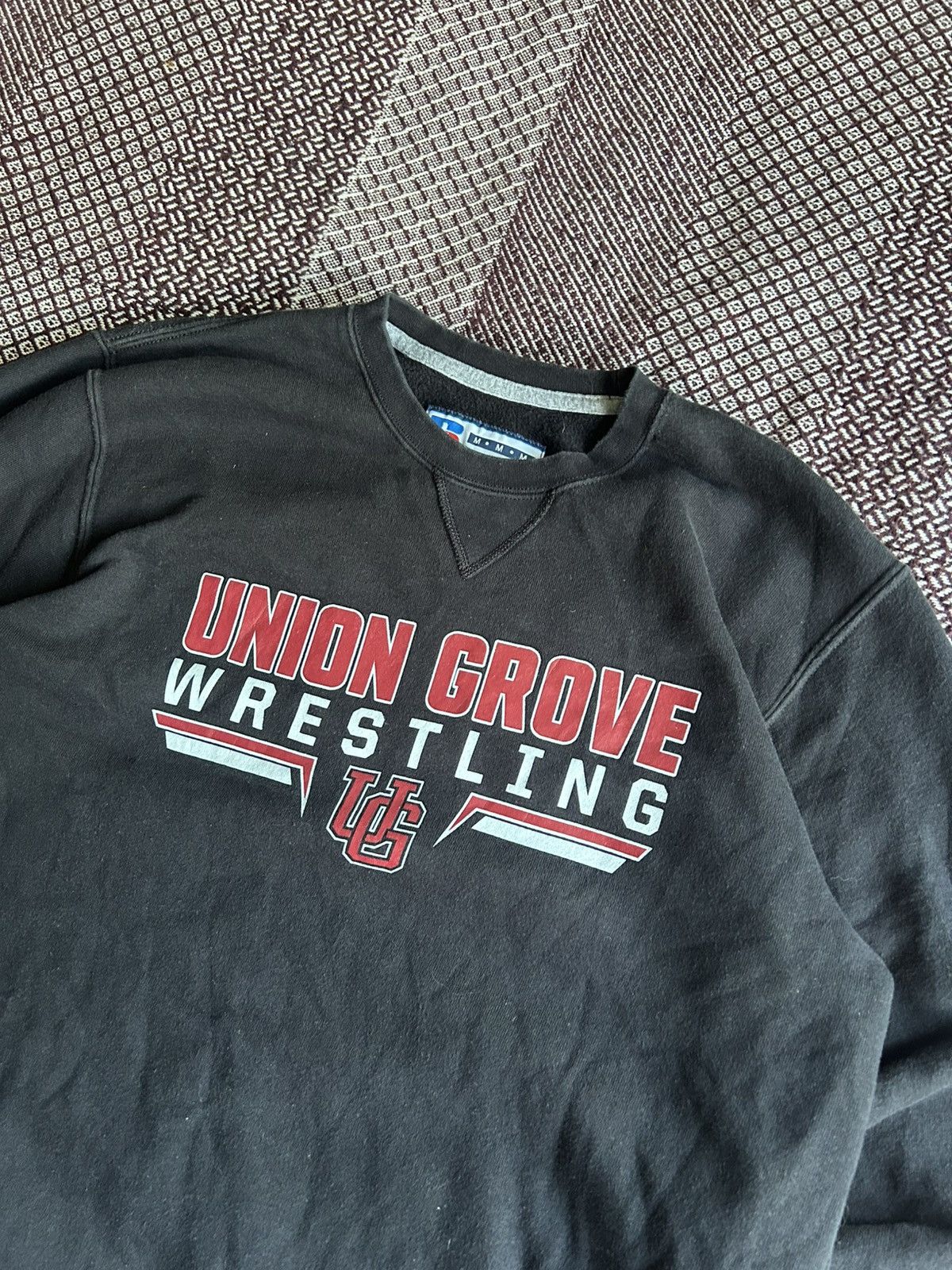Vintage Vintage Russell Athletic Wrestling Sweatshirt Sz M Boxy Fit Size US M / EU 48-50 / 2 - 5 Thumbnail