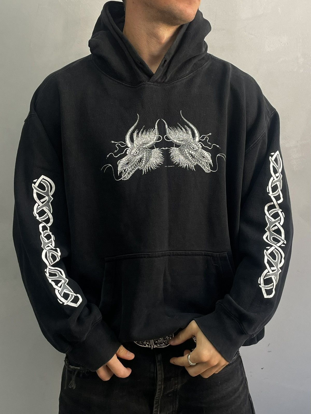 Japanese Brand Boxy Rap tribal sk8 hoodie 3d emblem 90s retro hype Size US XXL / EU 58 / 5 - 1 Thumbnail
