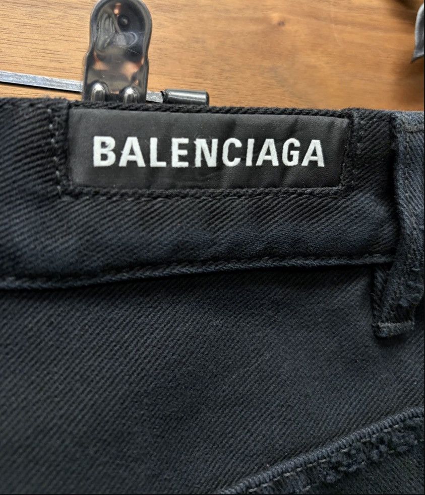 Balenciaga 2025 Balenciaga Over Knee Distressed Black Denim Shorts Size US 34 / EU 50 - 4 Thumbnail