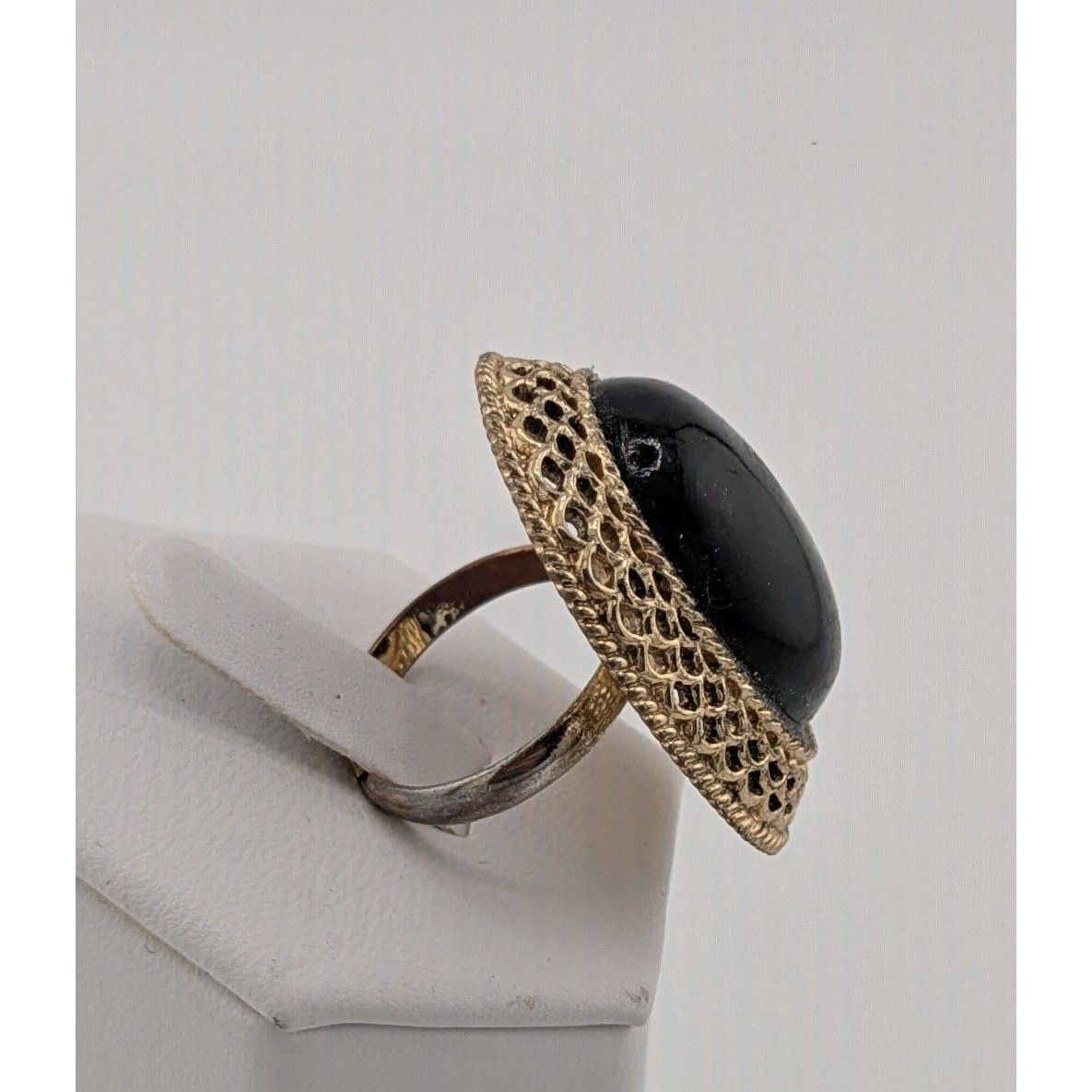 Other Vintage Gothic Black Cabochon Ring With Braided Gold Tone Be Size ONE SIZE - 5 Thumbnail