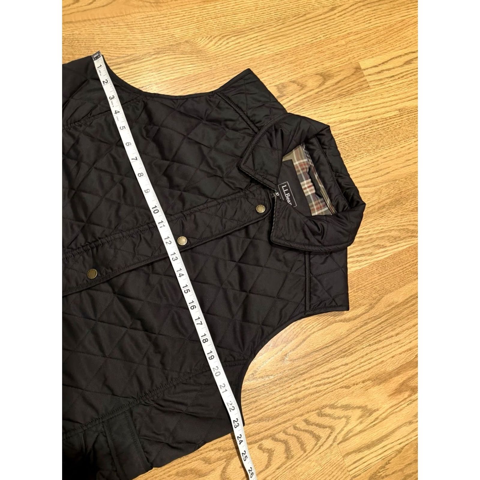 Vintage VINTAGE? No. LL Bean Quilted Vest Women’s XL Black Zip Up Sleeveless Lined Polyester Regular Jacket/Coat Short Size XL / US 12-14 / IT 48-50 - 7 Thumbnail