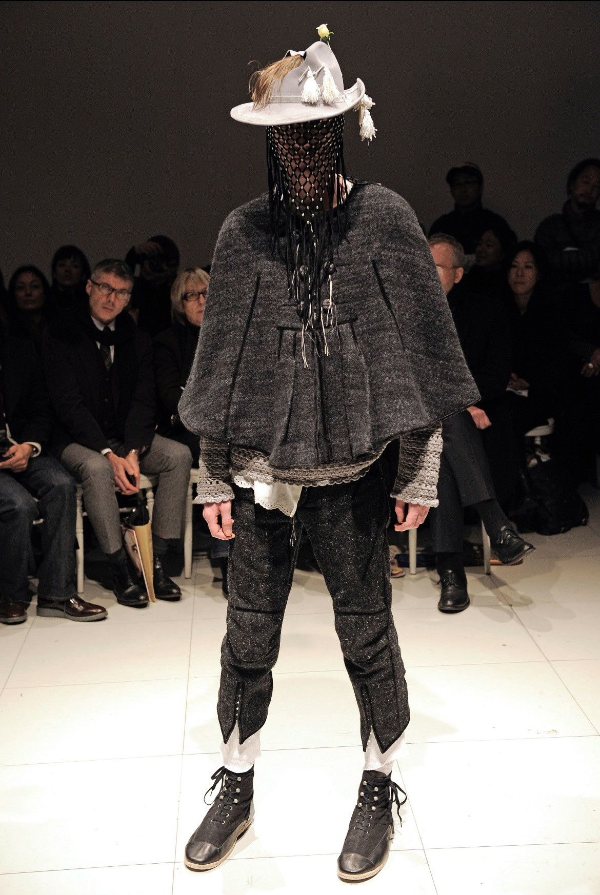 AW09 Runway Artisanal Cropped Poet Pants