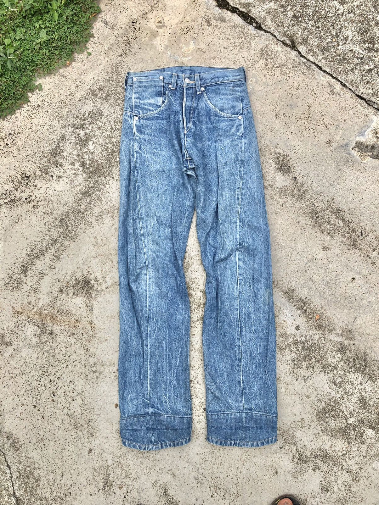 Levi's TWIST LEG⚡️⚡️VINTAGE LEVIS JEANS Size US 26 / EU 42 - 1 Thumbnail