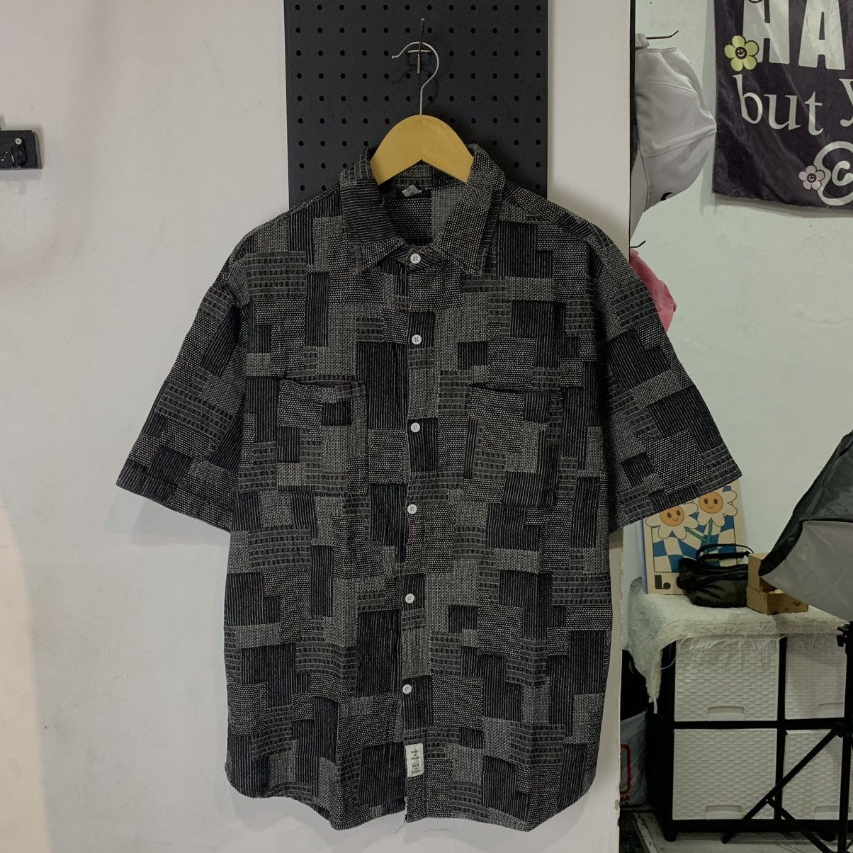Japanese Brand Pattern patchwork grey black shortsleeve shirt Size US L / EU 52-54 / 3 - 1 Thumbnail