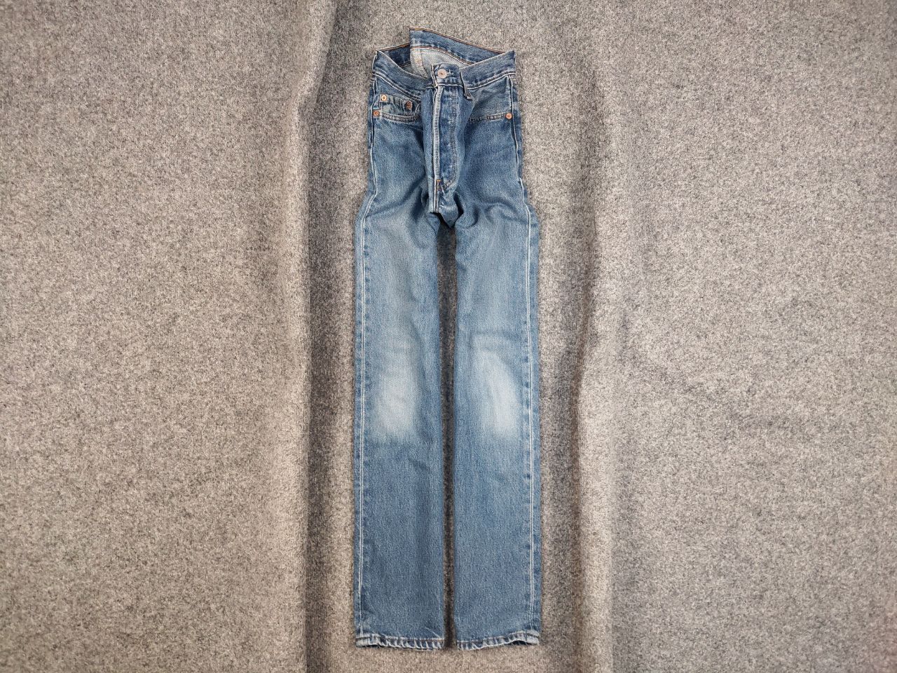 Levi's Vintage 90's levis 501 Classic Faded Denim Jeans USA Style Size US 30 / EU 46 - 1 Thumbnail