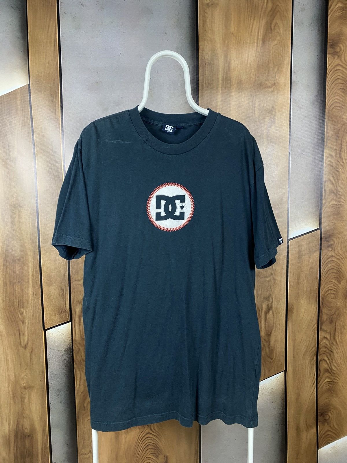 DC ⚾️Vintage T-Shirt DC Baseball Style Ball VTG Tee⚾️ Size US XL / EU 56 / 4 - 1 Thumbnail