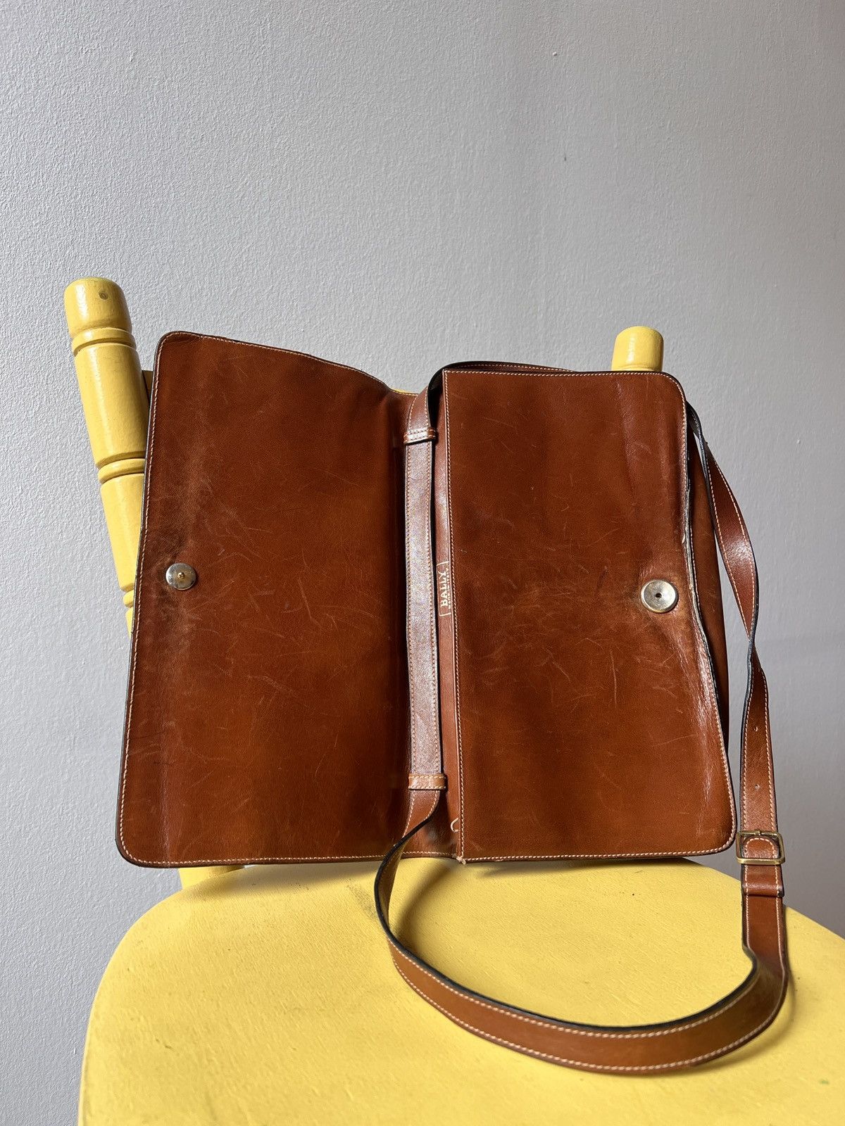 Bally Vintage Bally Brown Leather Shoulder Bag Size ONE SIZE - 7 Thumbnail