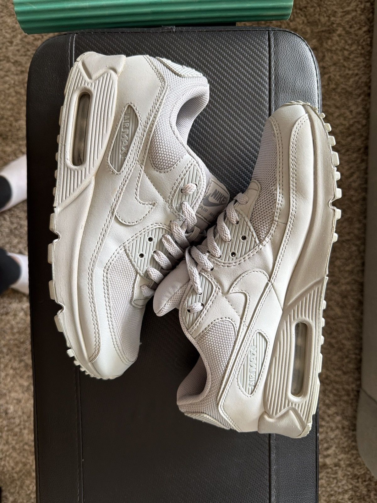 Nike Nike Air Max 90s Wolf Grey Size US 9 / EU 42 - 5 Thumbnail