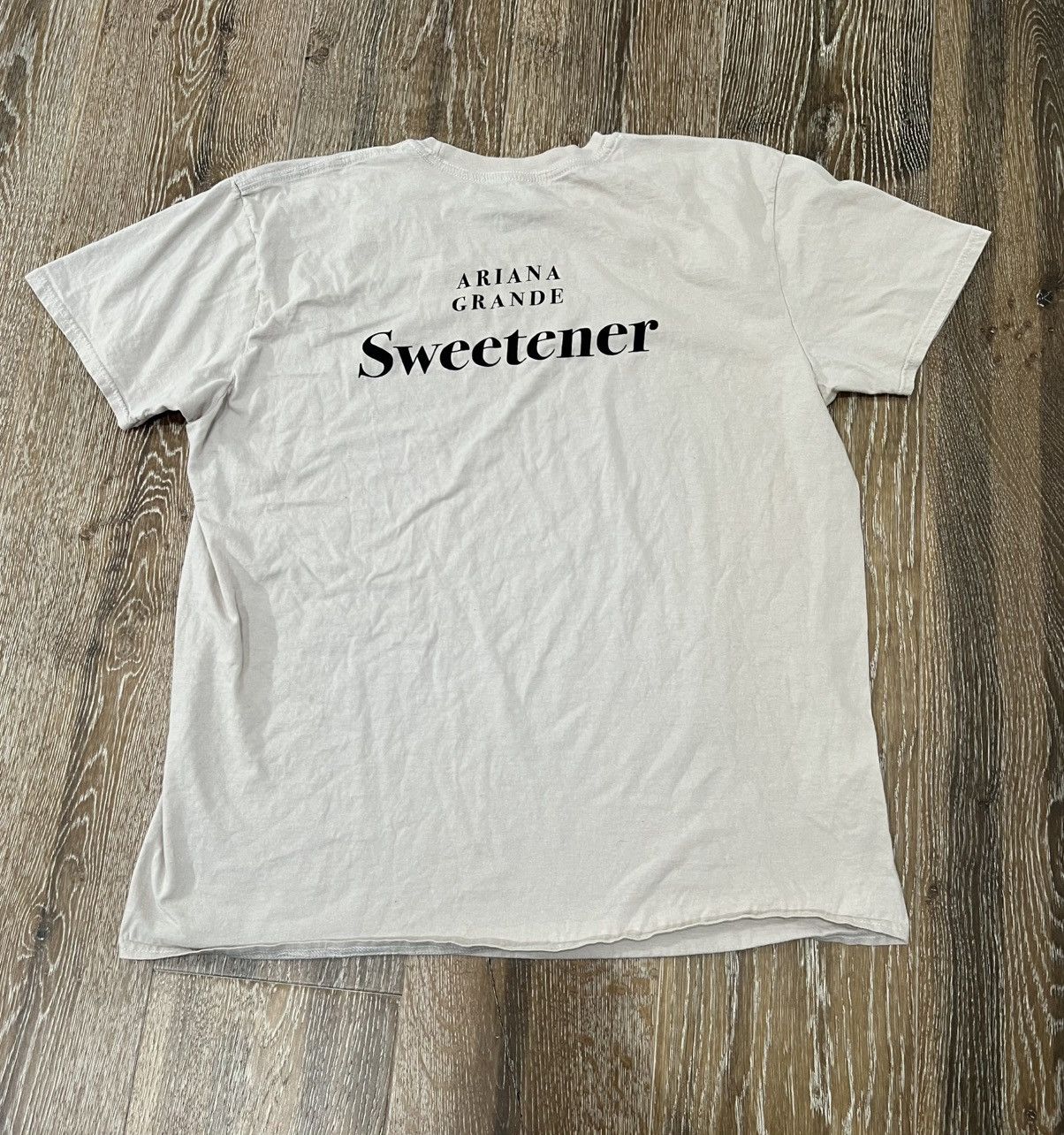 Band Tees Ariana grande sweetener tour tee Size XL / US 12-14 / IT 48-50 - 2 Thumbnail