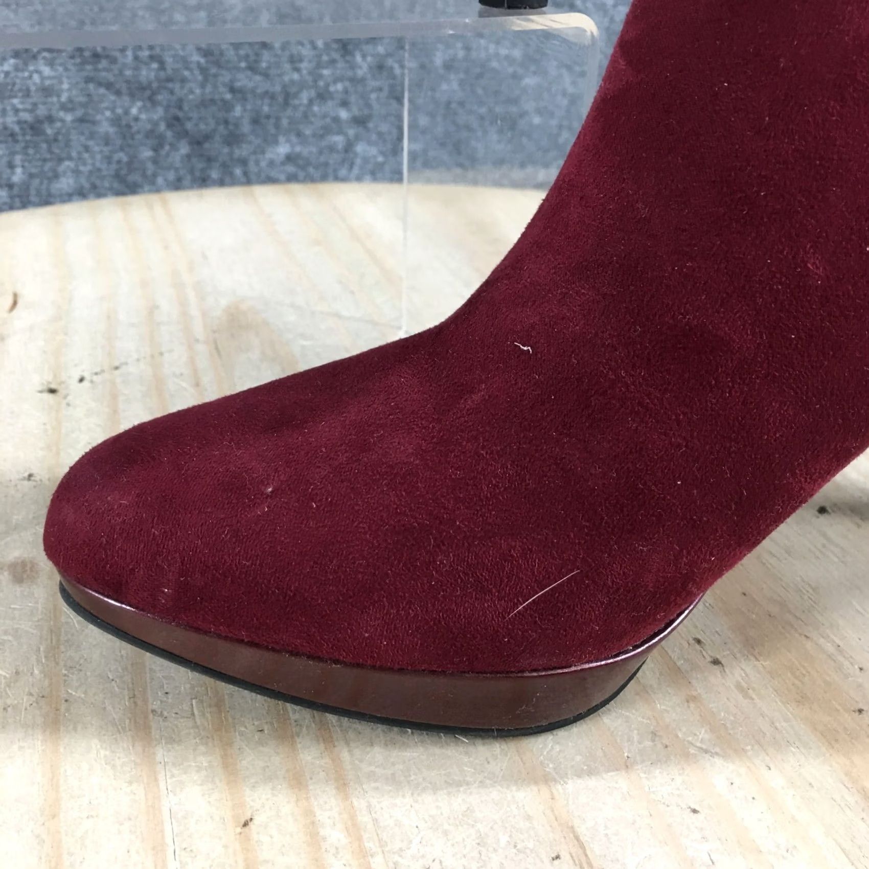 Liz Claiborne Liz Claiborne Boots Womens 9 M Casual Side Zip Stiletto Red Ankle Bootie Shoe Size US 9 / IT 39 - 4 Thumbnail