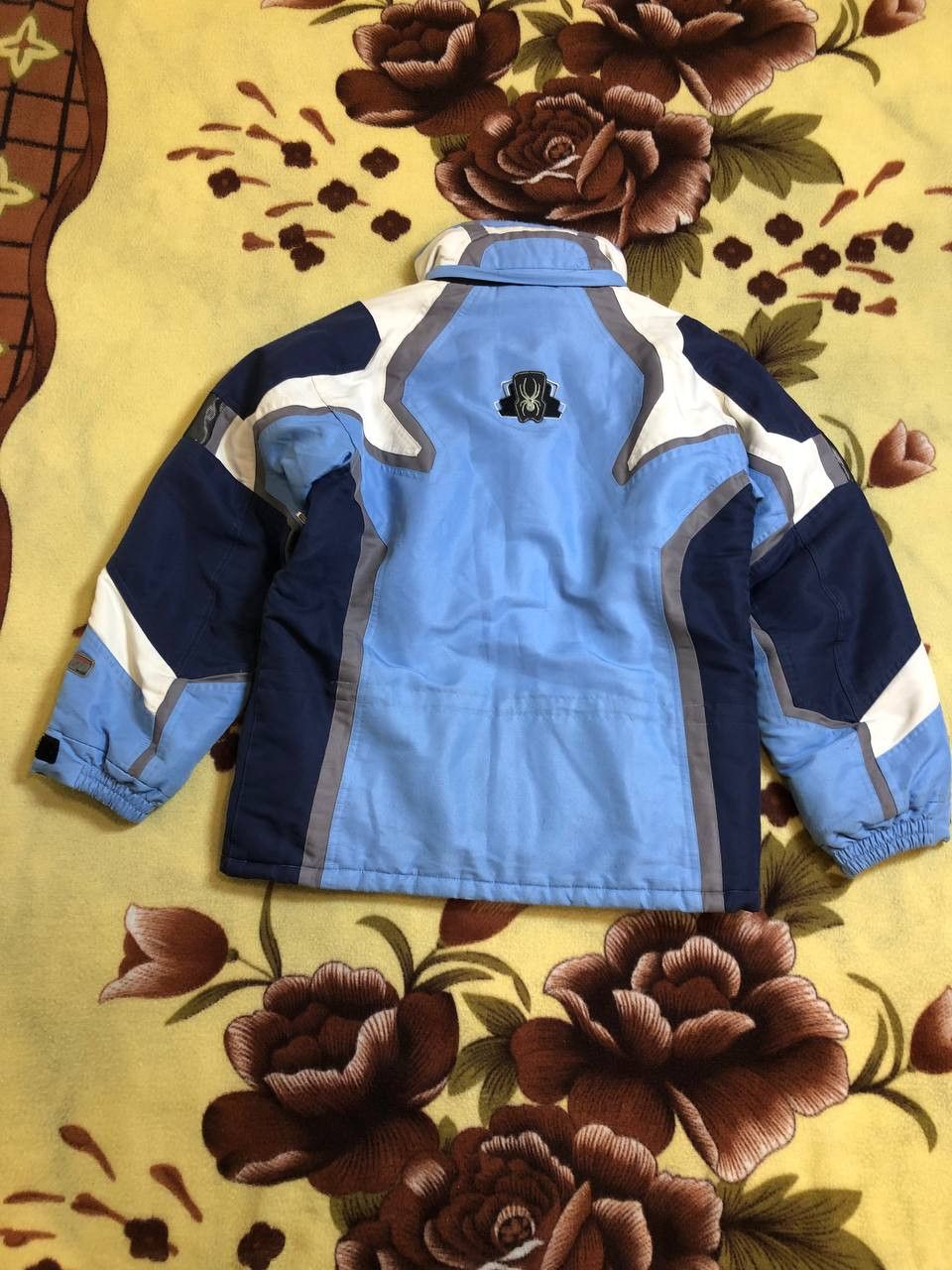Spyder Spyder Baby Blue Spider Web ski Snowboarding Jacket vintage Size US M / EU 48-50 / 2 - 23 Thumbnail