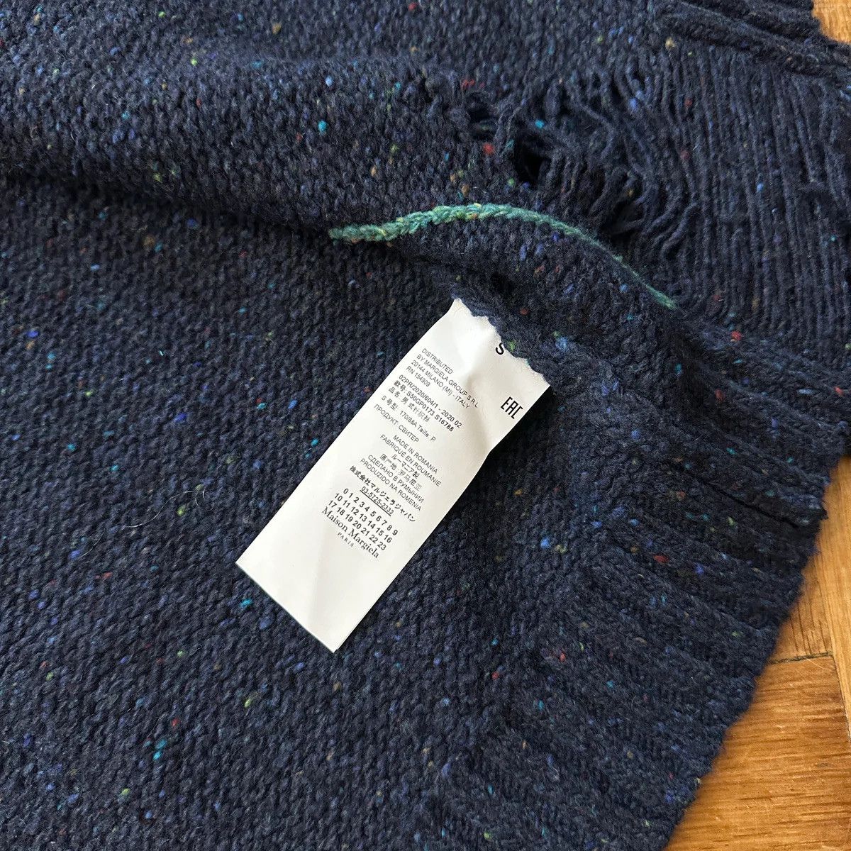 Maison Margiela FW20 Navy Multicolor Destroyed Cardigan Size US S / EU 44-46 / 1 - 6 Thumbnail