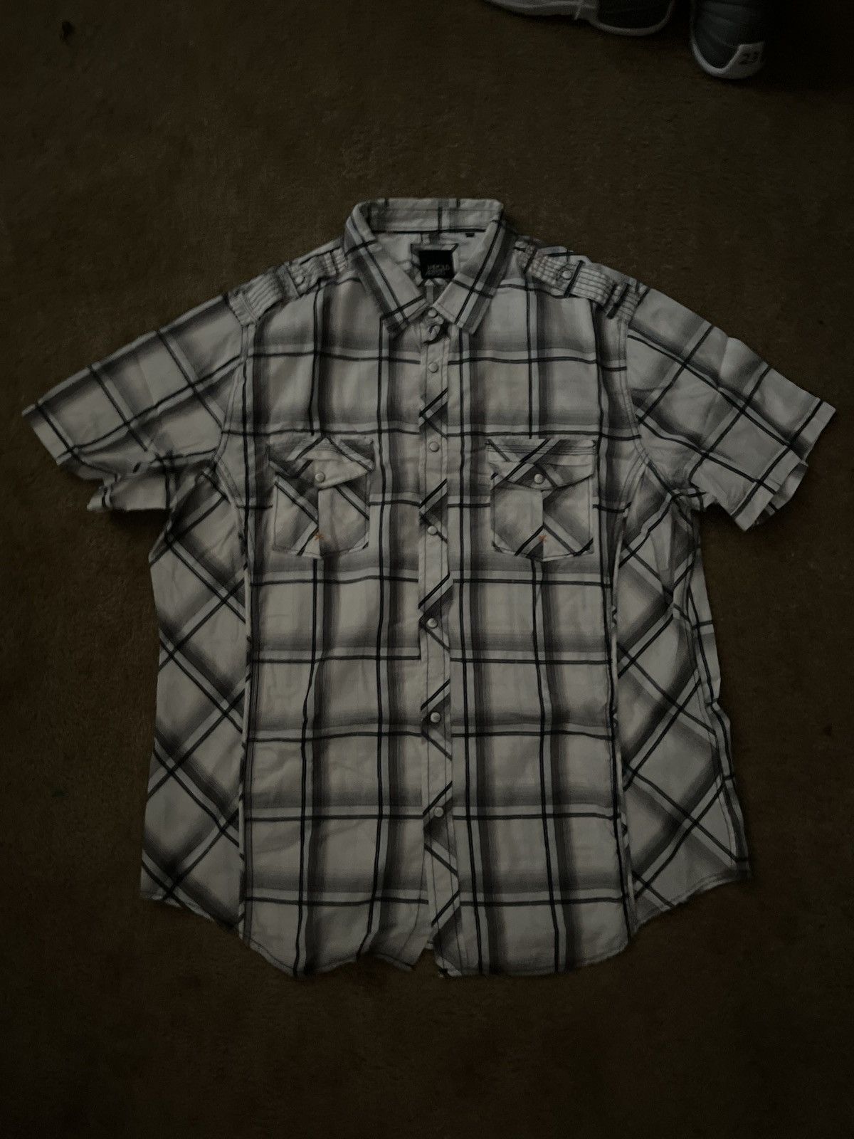 Vintage Flannel by various artists Size US XXL / EU 58 / 5 - 1 Thumbnail