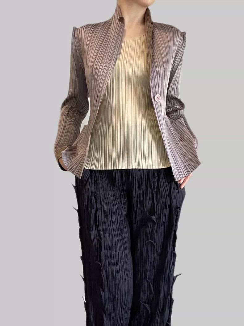 Issey Miyake Issey Miyake size:2 Deep purple smoking dinosaur whisker t Size 22" - 9 Thumbnail