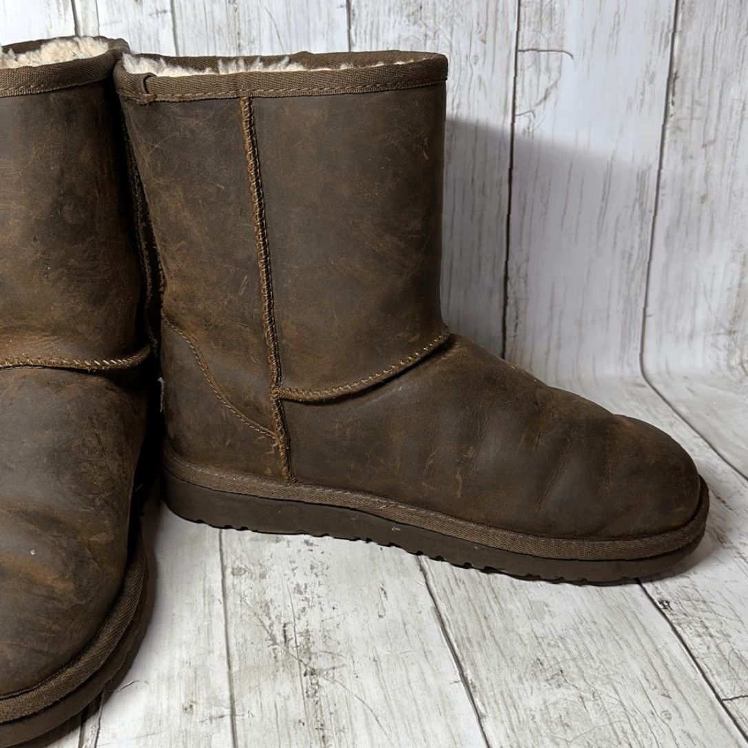 Ugg Ugg Short Dark Brown Leather Water Resistant Winter Boots size 5 Size 27" / US 4 / IT 40 - 4 Thumbnail