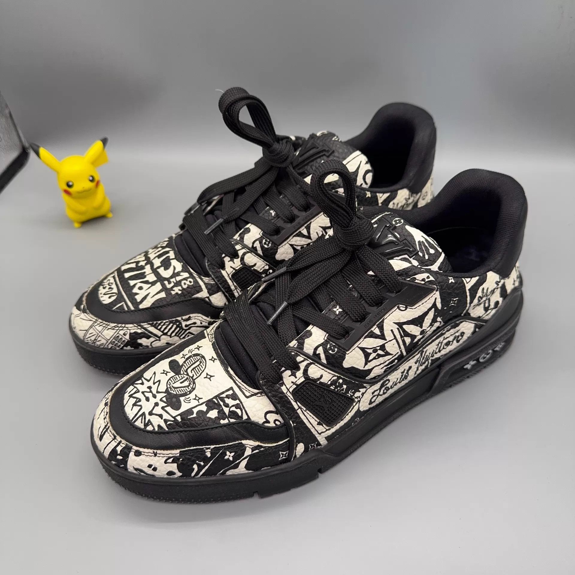 Louis Vuitton LOUIS VUITTON Trainer Black & White Print Sneaker 41 Size US 8 / EU 41 - 1 Thumbnail