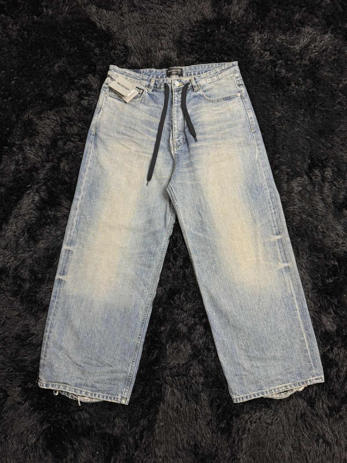 Balenciaga Balenciaga Baggy Destroyed Denim Size US 28 / EU 44 - 1 Thumbnail