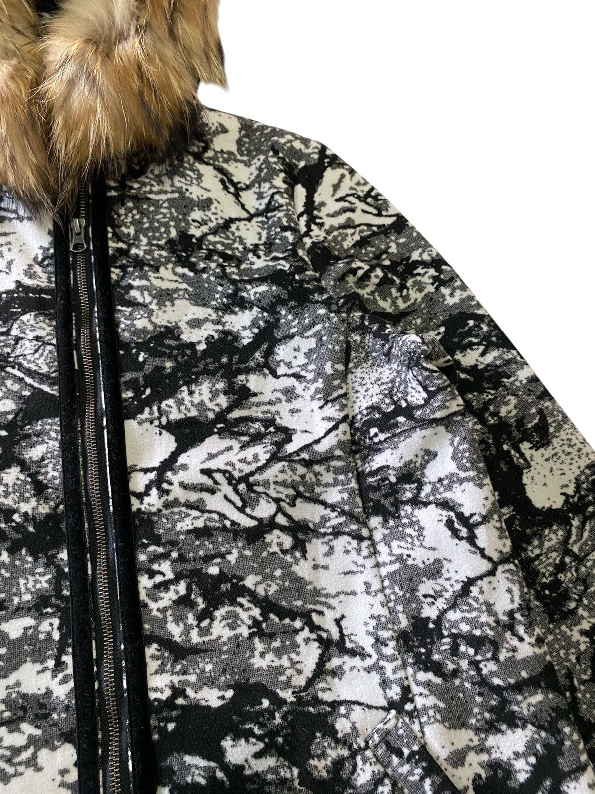 Japanese Brand Fur Raymayers Fabric From ITALY Monochrome Jacket Zip Hoodie Size US M / EU 48-50 / 2 - 4 Thumbnail