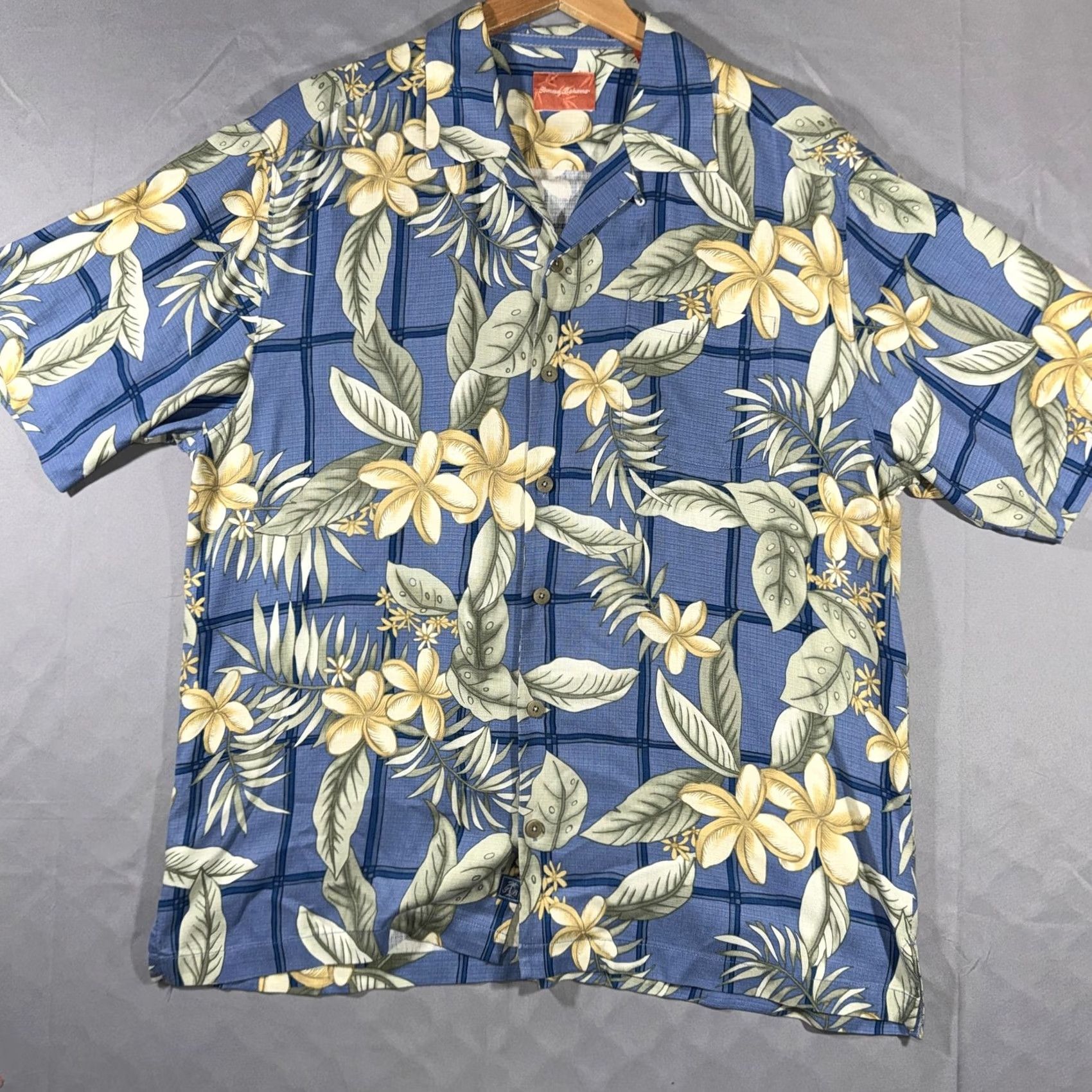 Tommy Bahama Tommy Bahama Shirt Mens Large Blue Silk Hawaiian Short Sleeve Button Front Size US L / EU 52-54 / 3 - 2 Thumbnail