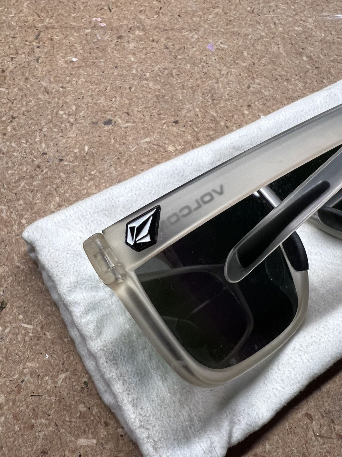 Volcom Volcom ‘Macho’ Sunglasses Size ONE SIZE - 5 Thumbnail