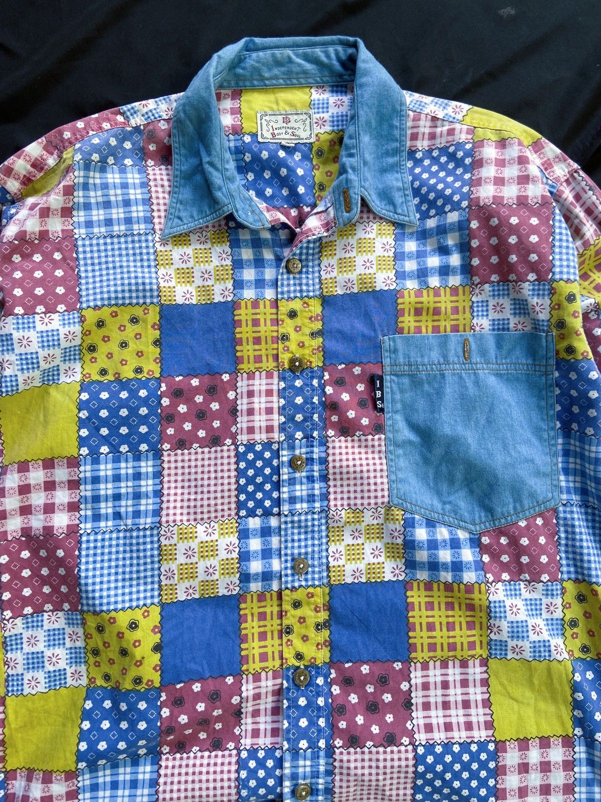 Handmade INDEPENDENT BODY & SOUL PATTERN BUTTON DOWN SHIRT Size US L / EU 52-54 / 3 - 8 Thumbnail