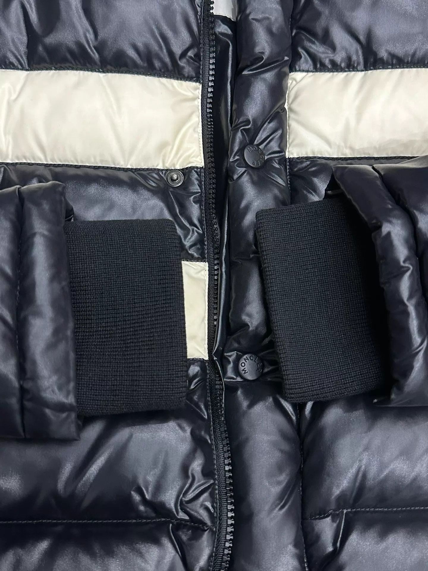 Moncler Moncler Thomas striped glossy black puffer coat M Size XS / US 0-2 / IT 36-38 - 9 Thumbnail