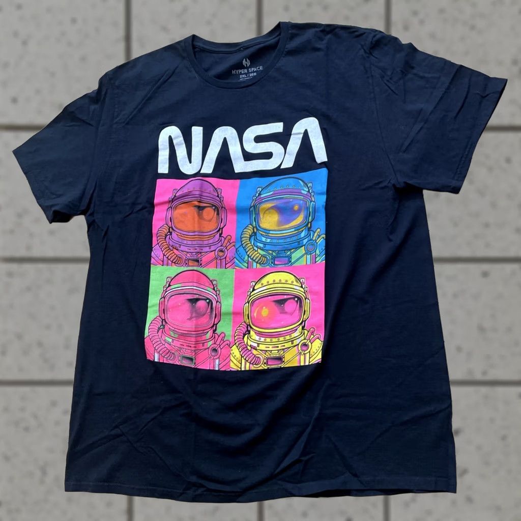 NASA HYPER SPACE NASA Shirt Men 2XL Black Neon Pink Astronaut Color Rave Graphic XXL Size US XXL / EU 58 / 5 - 1 Thumbnail