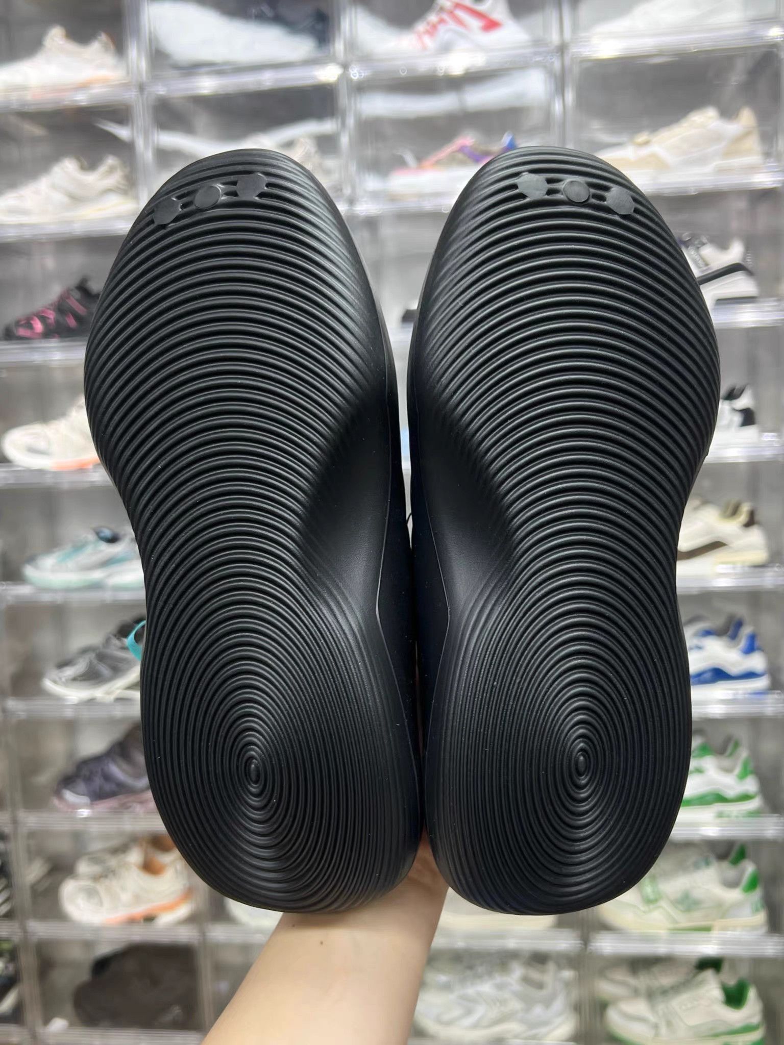 Adidas Adidas AdiFOM Mule Slides K15 Size US 9 / EU 42 - 8 Thumbnail