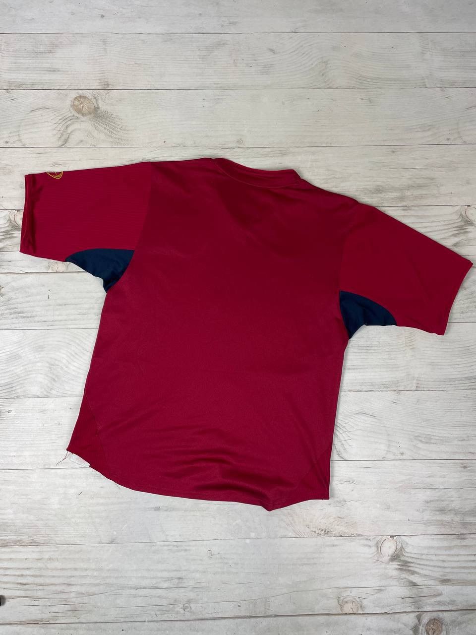 Nike Vintage Nike Barcelona 2003 2004 Training Shirt Jersey Size US M / EU 48-50 / 2 - 4 Thumbnail