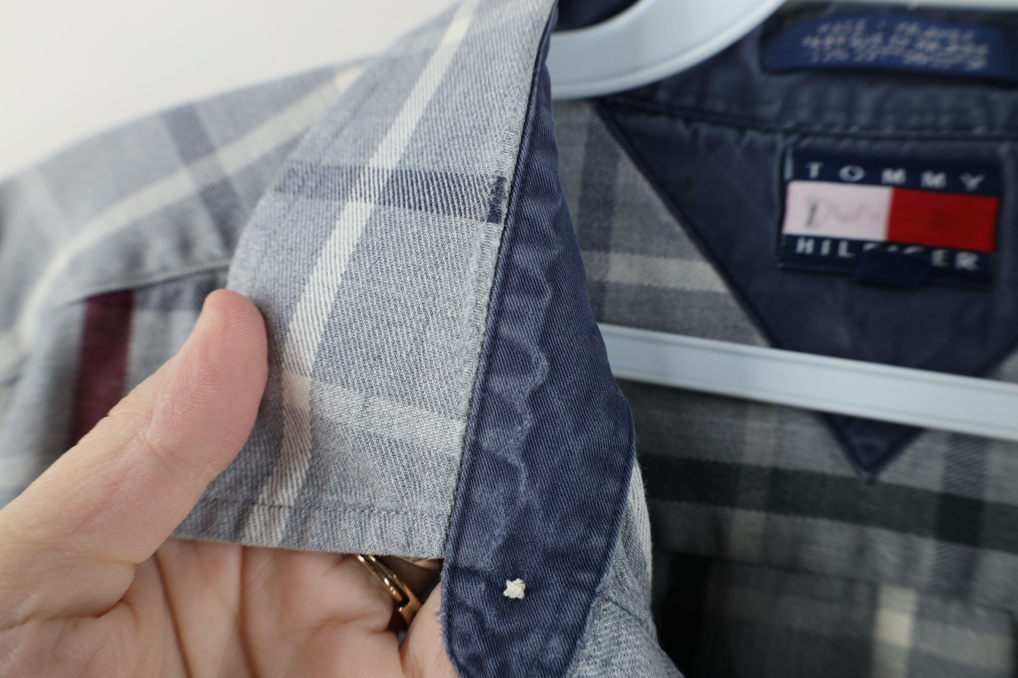 Tommy Hilfiger Vintage 90s Tommy Hilfiger Heavy Flannel Button Shirt Plaid Size US L / EU 52-54 / 3 - 8 Thumbnail