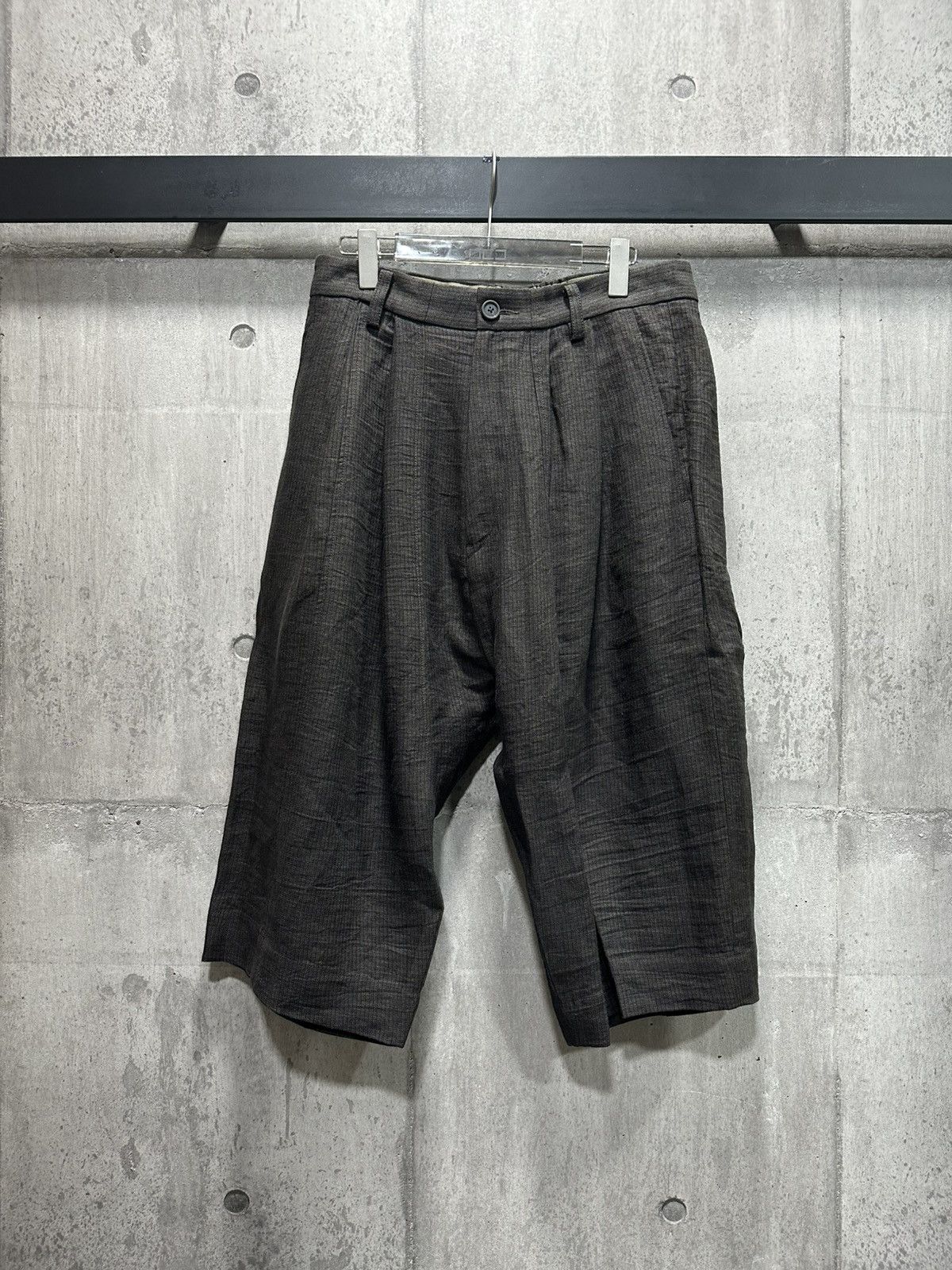 Ziggy Chen SS24 Linen Elongated Shorts Size US 30 / EU 46 - 1 Thumbnail
