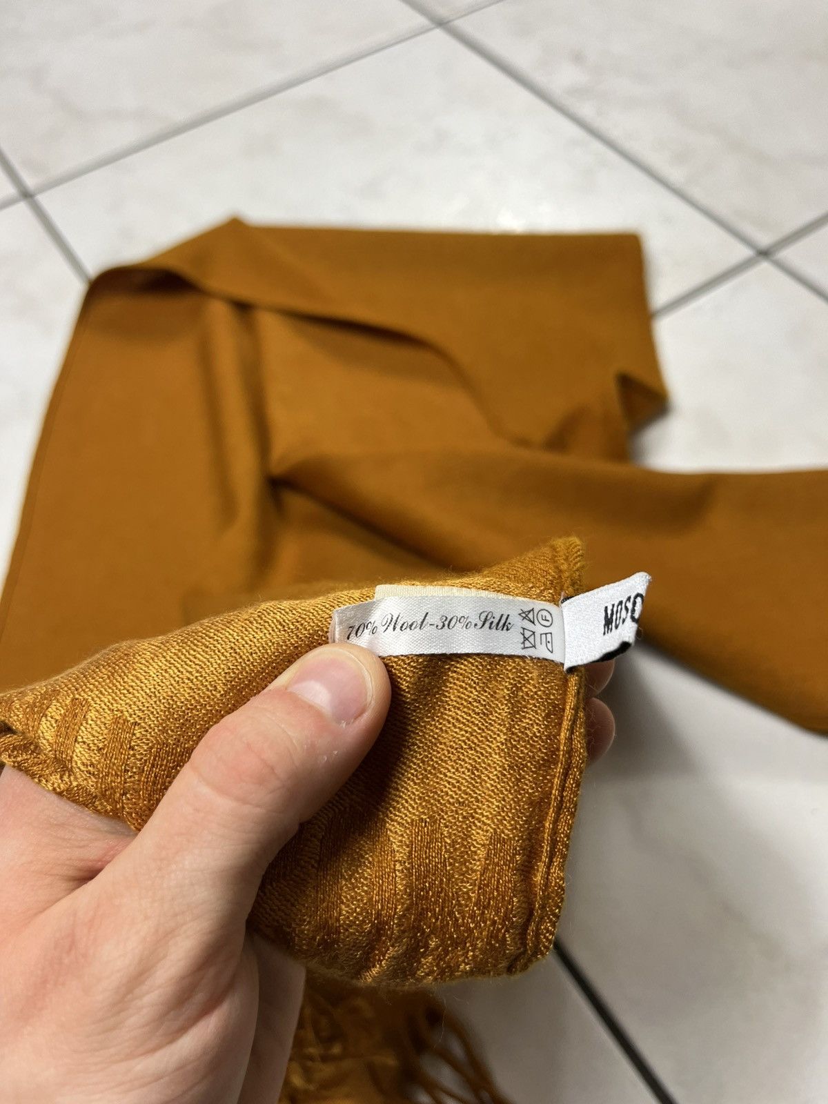 Moschino × Vintage Vintage Moschino wool silk scarf with logo monogram luxury Size ONE SIZE - 10 Thumbnail