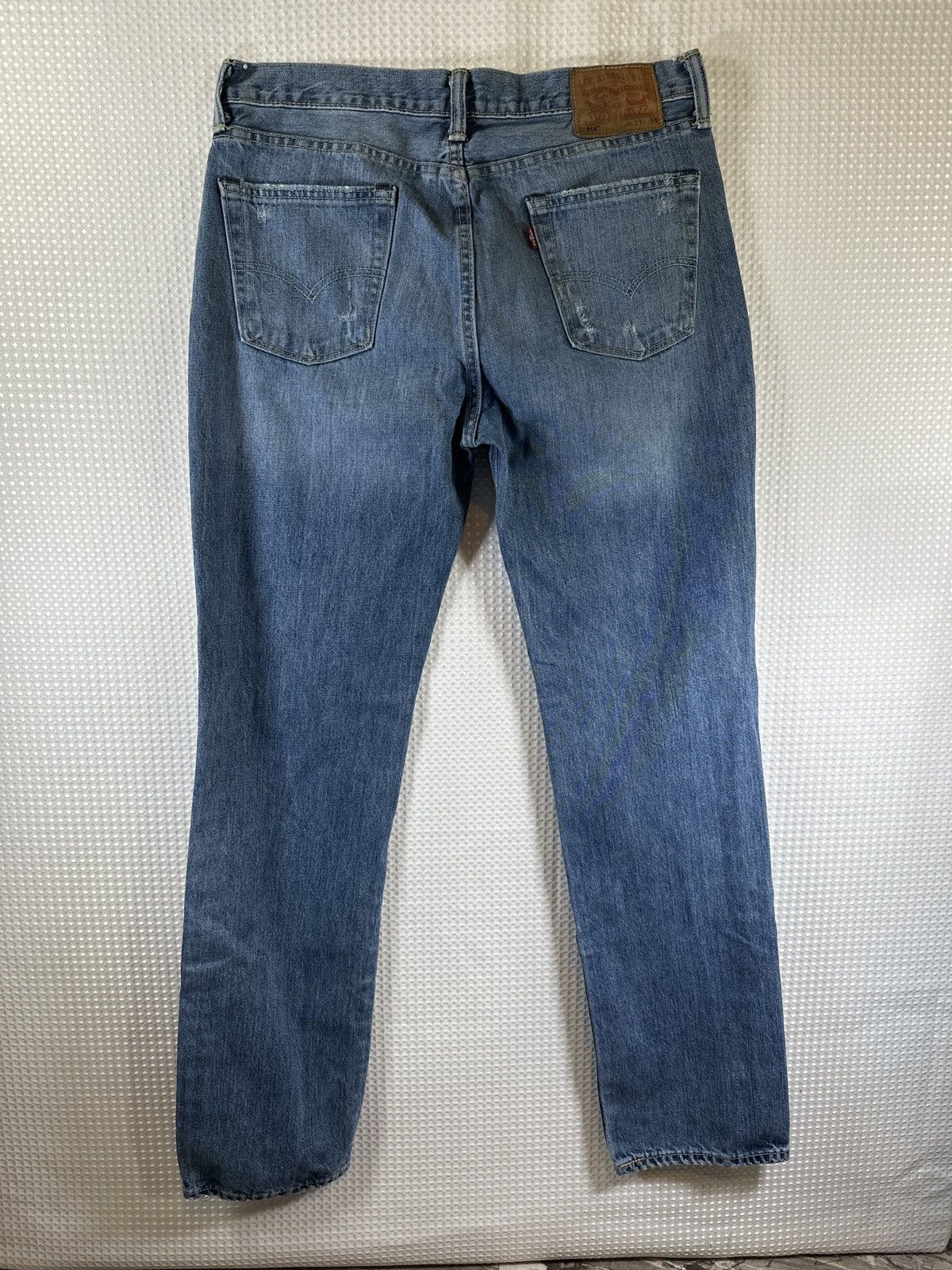 Levi's Levi’s Men's 514 Straight Fit Ripped Jeans Size US 33 - 6 Thumbnail