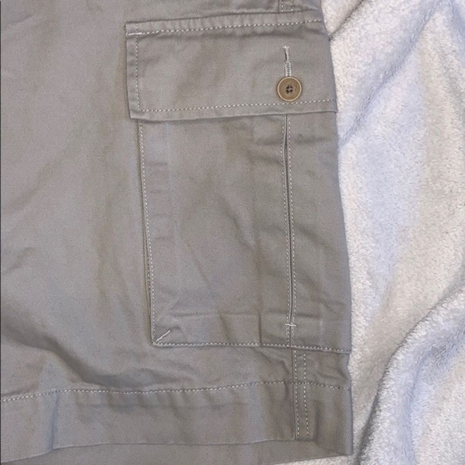 Jos. A. Bank Joseph A Bank Tan Neutral Cargo Shorts | Sz 35 Size US 35 - 3 Thumbnail