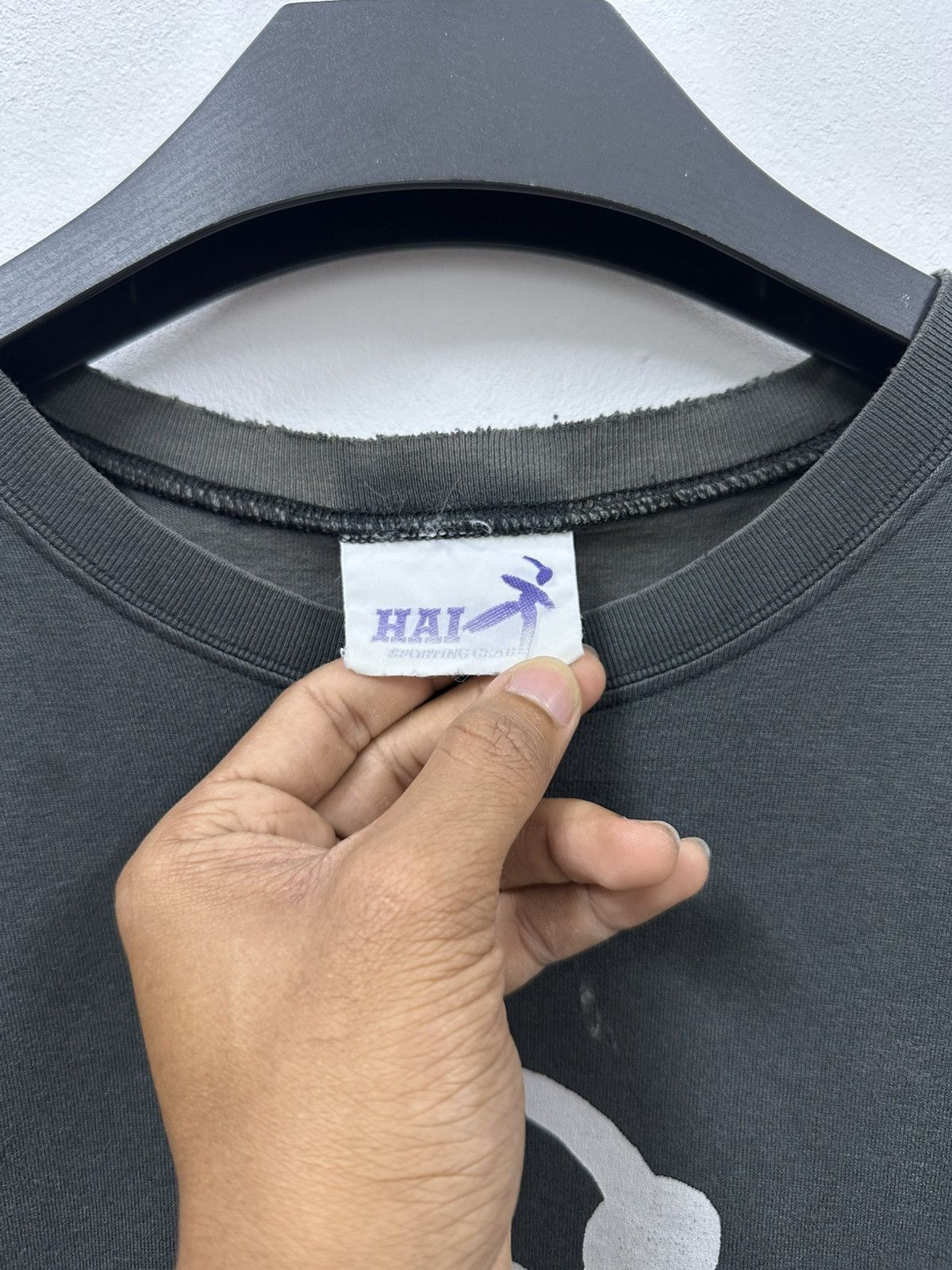 Hai Sporting Gear × Issey Miyake × Japanese Brand HAI SPORTING GEAR Big Logo Short Sleeve Sweatshirt Size US M / EU 48-50 / 2 - 3 Thumbnail
