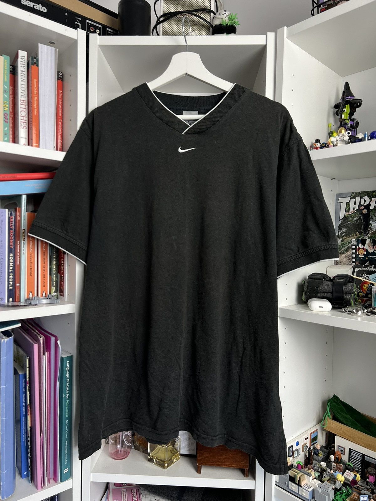 Nike Vintage y2k Nike baggy center swoosh t-shirt XL skate loose Size US XL / EU 56 / 4 - 1 Thumbnail